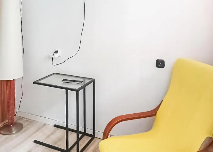 Appartement Lovely In With Wifi